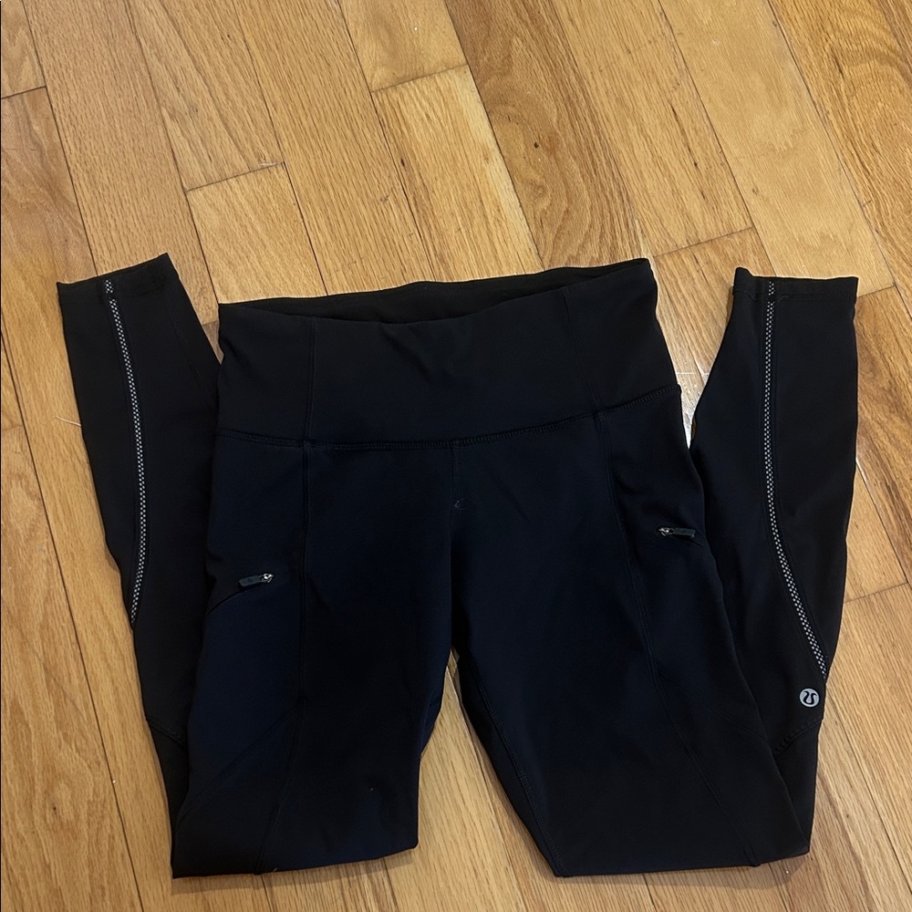 Lululemon Cadence Cruser Tights Womens size 6